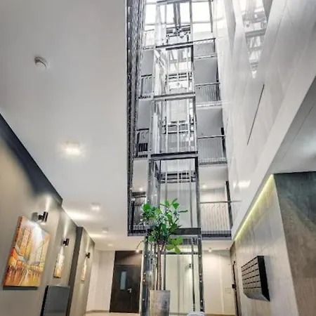 Happy Exclusive Studio, Self Check In, Parking *