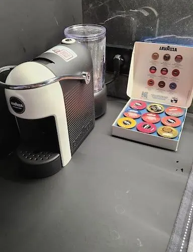 Happy Exclusive Studio, Self Check In, Parking *