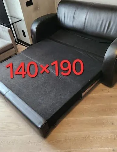 Happy Exclusive Studio, Self Check In, Parking Butas *