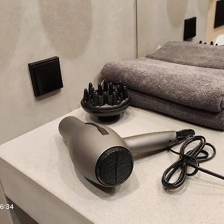 Happy Exclusive Studio, Self Check In, Parking Διαμέρισμα *