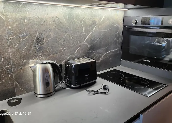 Happy Exclusive Studio, Self Check In, Parking